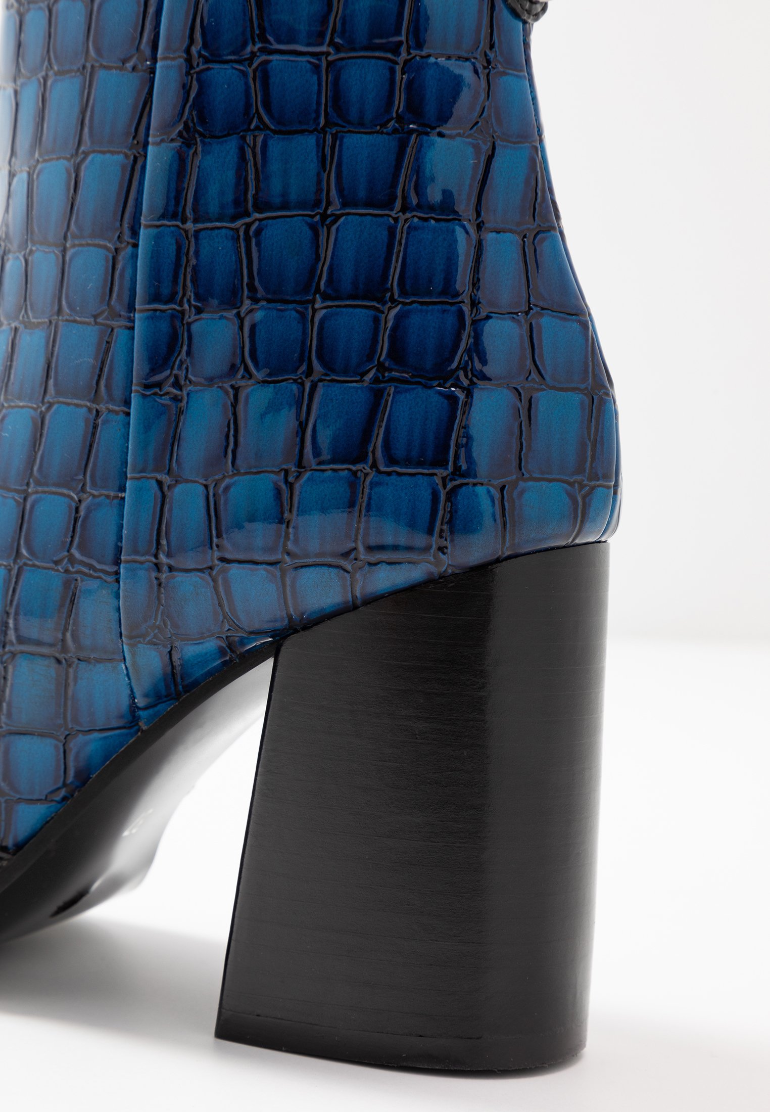 Steve Madden ENZO Enkellaarsjes met hoge hak navyBlauw Steve Madden ENZO Enkellaarsjes met hoge hak navyBlauw