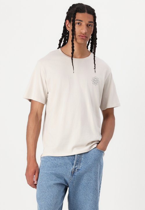 Jack & Jones Men's Jortrevor Short Sleeve T-Shirt - 100% Cotton Crew Neck, Trekking Green, Size US 1XL / EU 3XL