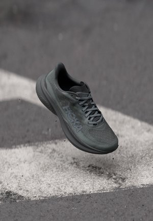 HOKA MACH 6 - Tenisice za cestovno trčanje - black/outer orbit