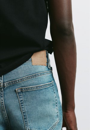 PULL&BEAR, SLIM FIT - JEANS - Džínsy tapered fit - stone blue denim