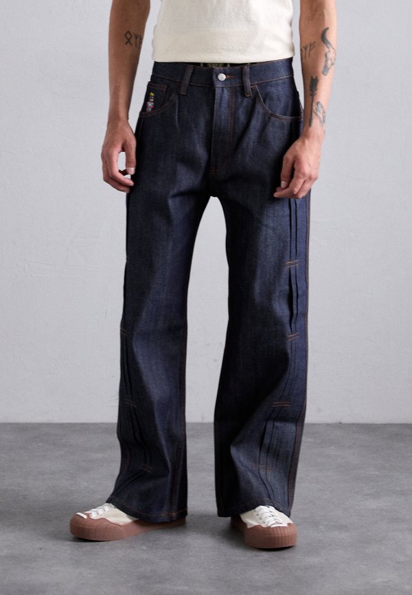 PLEATED  - Relaxed fit jeans - indigo