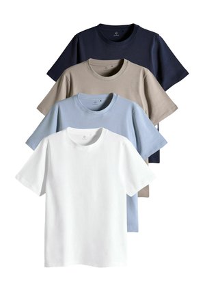 Vier T-Shirts in einer gestapelten Anordnung: marineblau, beige, hellblau und weiß. Baumwollstoff, Rundhals, kurze Ärmel, glatte Textur.