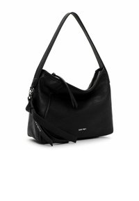 Musta nahkainen olkalaukku, jossa on teksturoitu pinta, yksittäinen hihna ja vetoketjusuljenta. Edessä on brändäys ja laukulla on pehmeä, pyöristetty muoto.