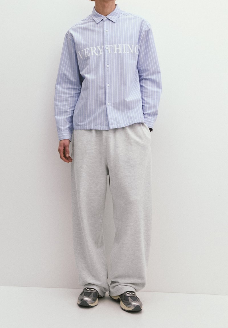 Chemise rayée manches longues - pull&bear