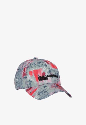 Kepurė su pilku pagrindu, pasižyminti įvairiaspalviu abstrakčiu raštu rožine ir balta spalvomis. Juodas "KARL LAGERFELD JEANS" logotipas priekyje.