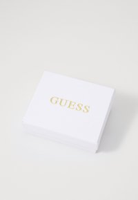Guess LAUREL jasnoróżowy