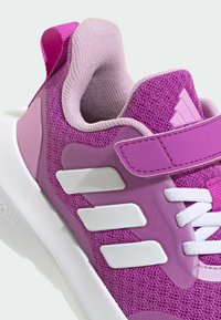 adidas Performance Scarpe da corsa su strada - purple