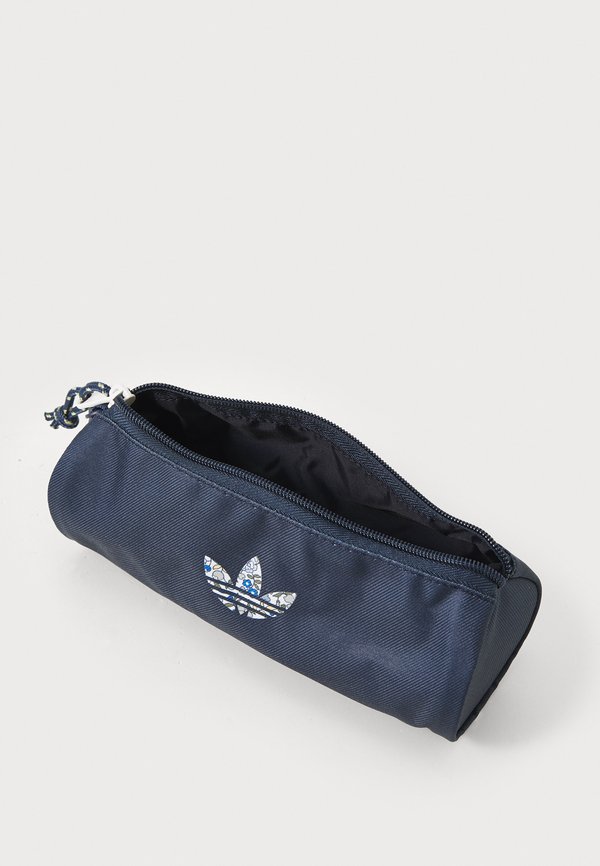 LIBERTY BACKPACK WITH PENCIL CASE UNISEX SET – Schulranzen