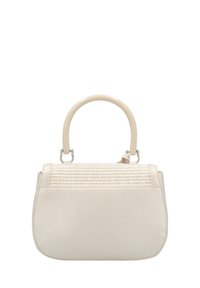 Beige Handtasche mit einem runden, harten Kunststoffgriff und einem gewebten Muster im oberen Bereich; glatte Textur mit strukturierter Form.