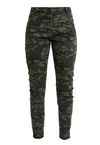 Kalhoty s maskáčovým vzorem v tmavě zelené a černé barvě. Vyrobeny z odolné textilie, mají slim fit, boční kapsy a plochý pas.