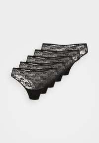 Fünf schwarze Spitzen-Bikini-Unterwäsche für Frauen diagonal auf einem weißen Hintergrund gestapelt.