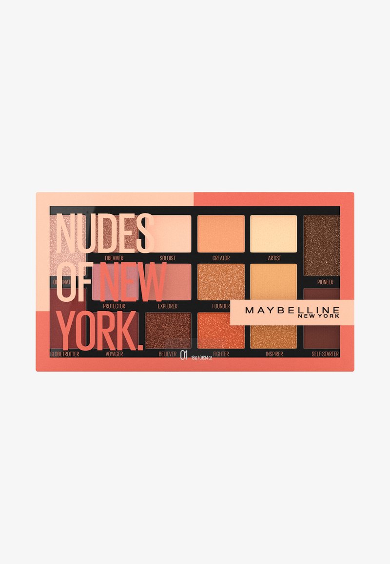 La palette Nudes of New York de Maybelline propose 16 ombres à paupières dans diverses teintes beiges, brunes et bronzées, avec des finitions mates et pailletées.