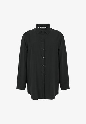 Zwarte overhemden met lange mouwen, gemaakt van een gladde stof. Voorzien van een klassieke kraag en een rechte silhoet met knopen aan de voorkant.