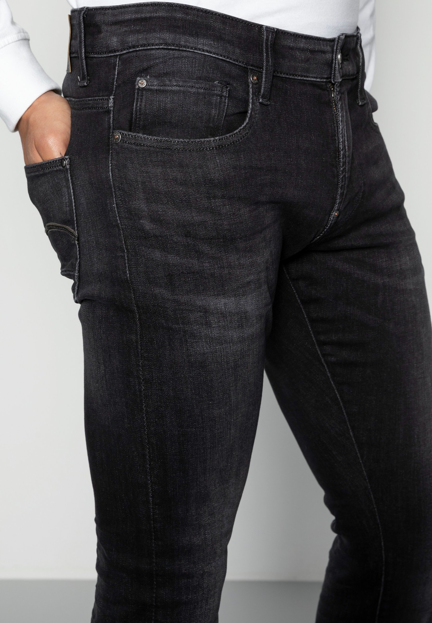 G-Star REVEND SKINNY - Prigludę džinsai 