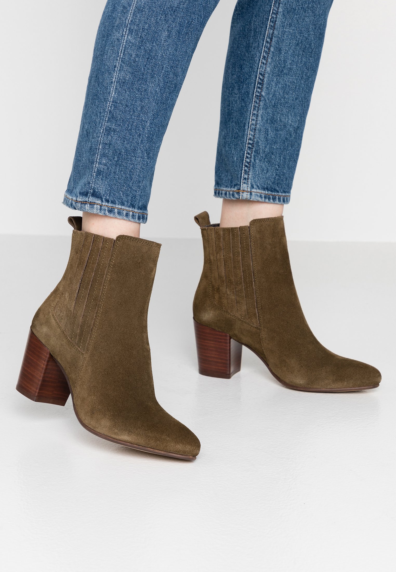 Bullboxer Korte laarzen khakikaki Zalando.nl Bullboxer Korte laarzen khakikaki Zalando.nl