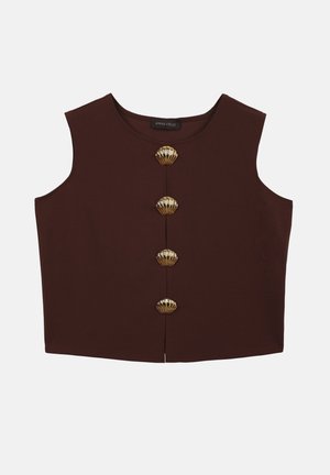 Haut court sans manches de couleur marron foncé avec un col rond et quatre boutons décoratifs en forme de coquillage doré alignés au centre devant.