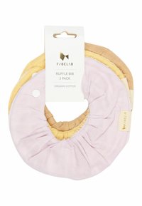 Trojpacks of ruffled bibov vyrobených z organickej bavlny. Farby zahŕňajú levanduľovú, horčicovú a svetlohnedú. Textúrované so zhrnutými okrajmi, zapínanie na patentky.