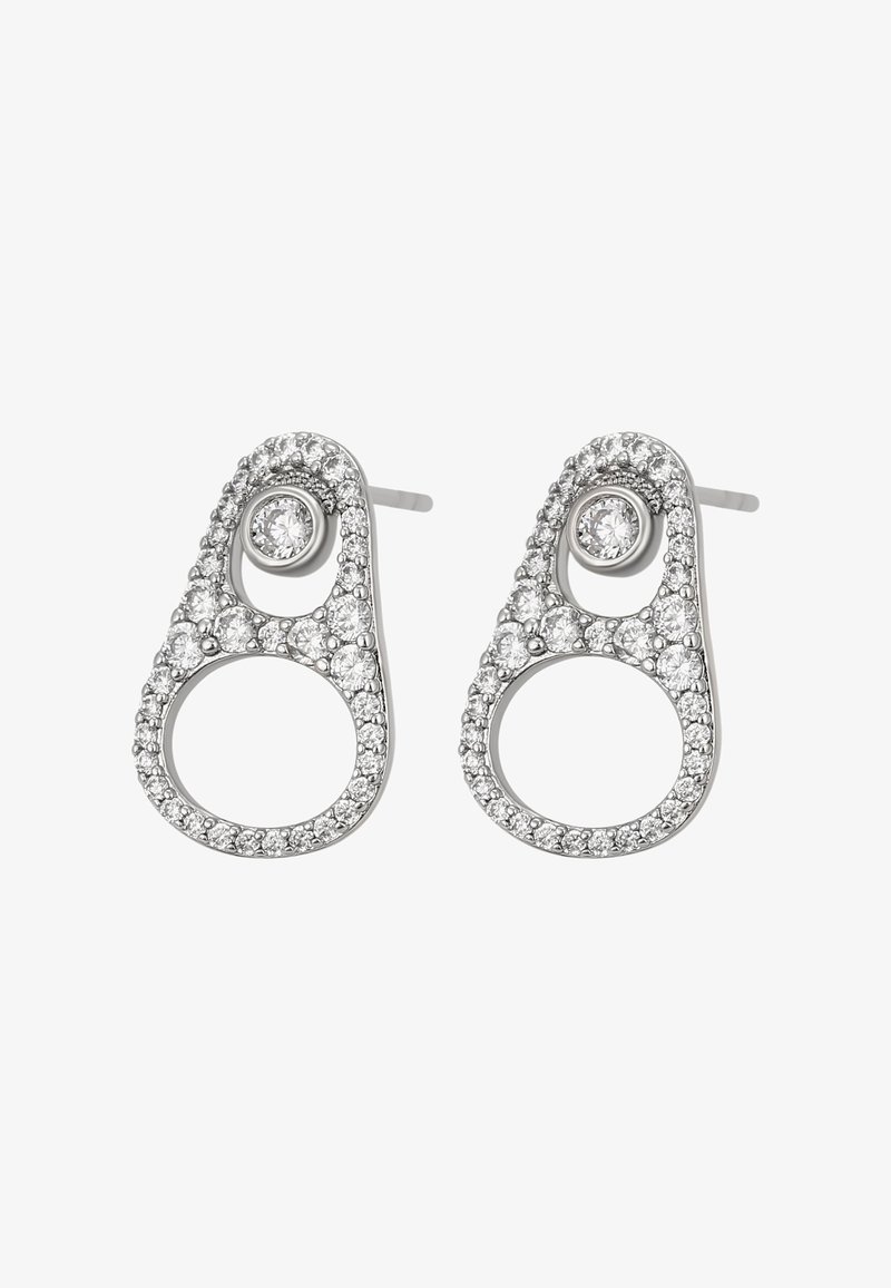 Orecchini in argento con design circolari e gemme trasparenti. Il cerchio più grande è incastonato con pietre più piccole lungo il bordo e una sopra.
