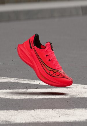 Saucony, ENDORPHIN PRO 5 - Обувки за бягане по асфалт - vizired/black