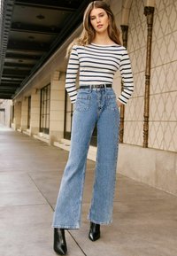 Friends Like These 3/4 SLEEVE BOAT NECK - Hosszú ujjú felső - blue stripe