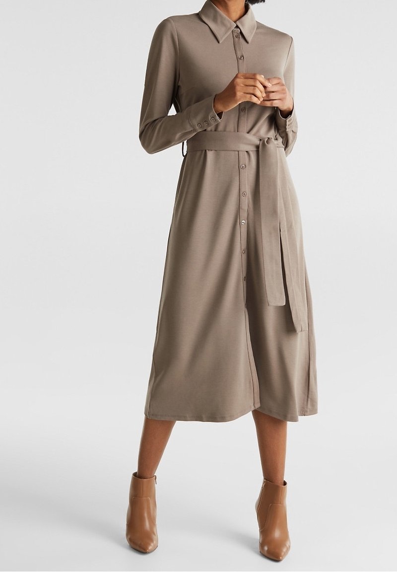 Esprit Collection Robe chemise - taupe