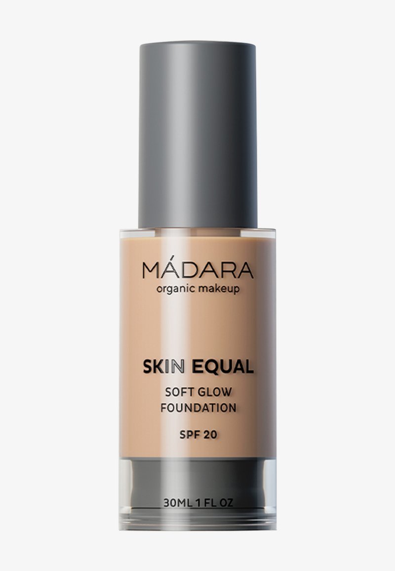 Bouteille de fond de teint Madara Skin Equal soft glow avec SPF 20, 30 ml, maquillage liquide beige avec bouchon gris foncé.
