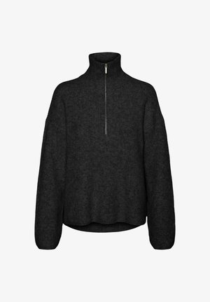Svart, ribbet strikkegenser med høy krage og halvmatchende glidelås foran. Den har senkede skuldre og en avslappet passform med en buet kant.