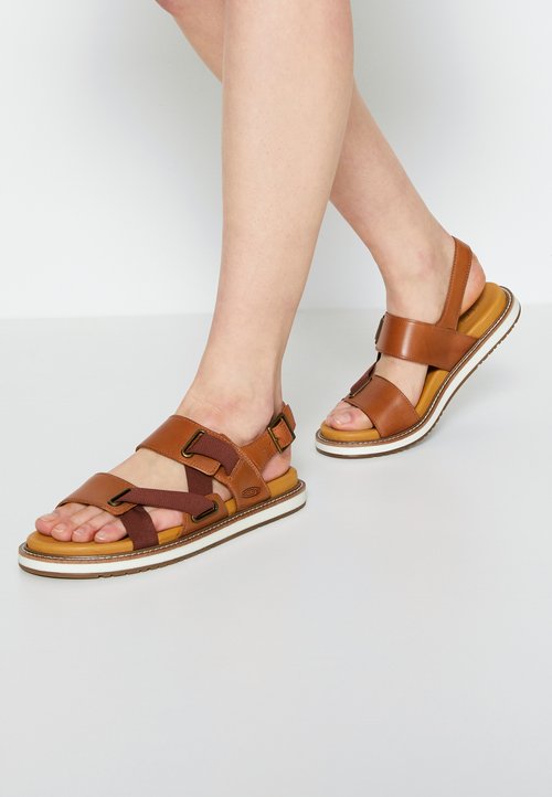 chaussure plage femme