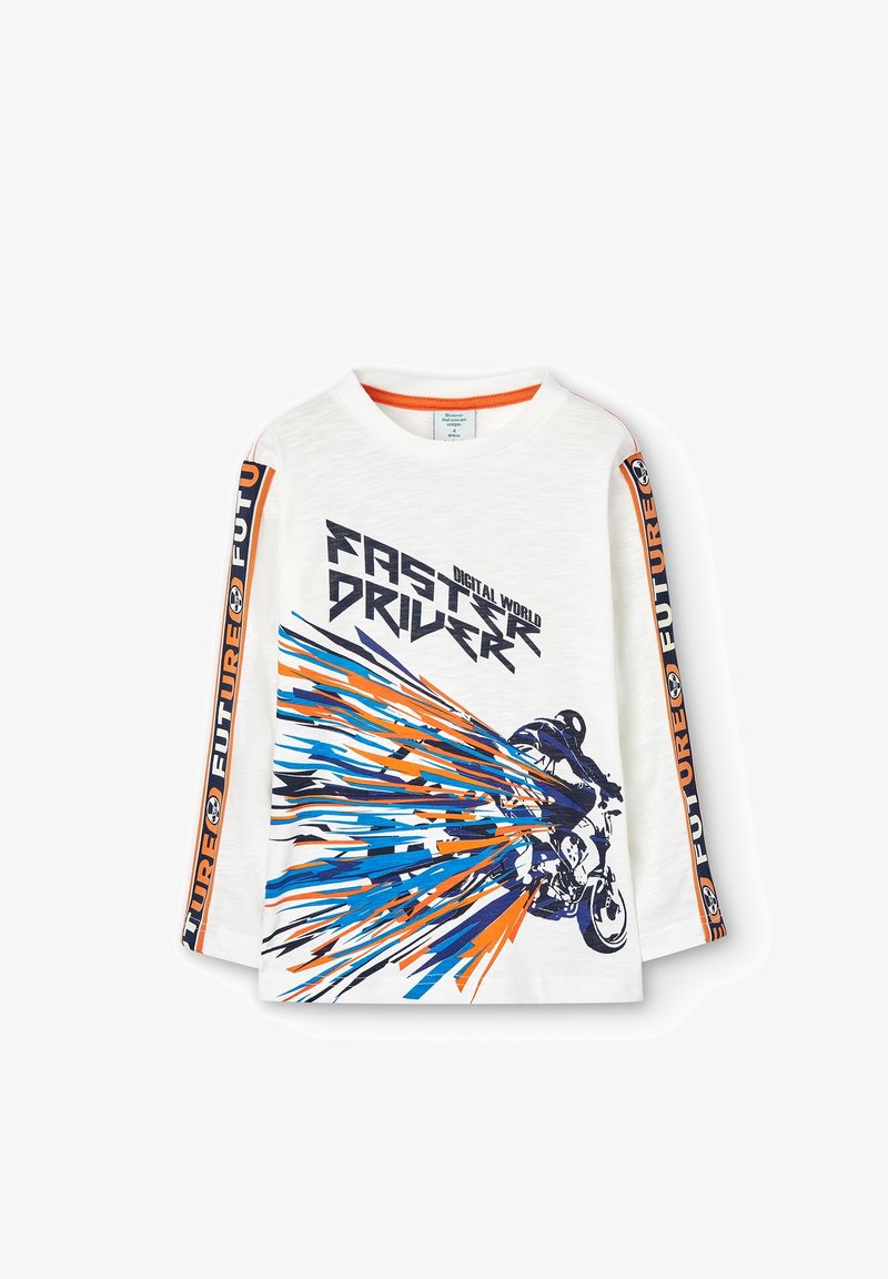 T-shirt blanc à manches longues en coton avec un motif coloré de moto aux accents bleus et orange, accompagné du texte « FASTER DRIVER ».