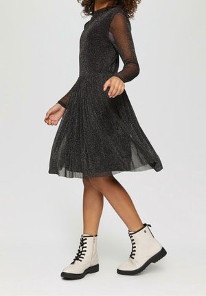 s.Oliver, Robe de jour - black