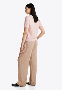 Tommy Hilfiger RICH SHORT SLEEVE  - Strickjacke - heather foggy pink