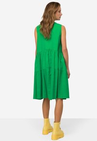 LAURASØN Vestito casual - fern green