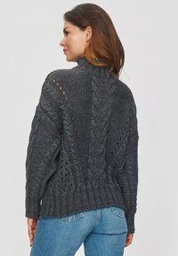 Makadamia - Sweter