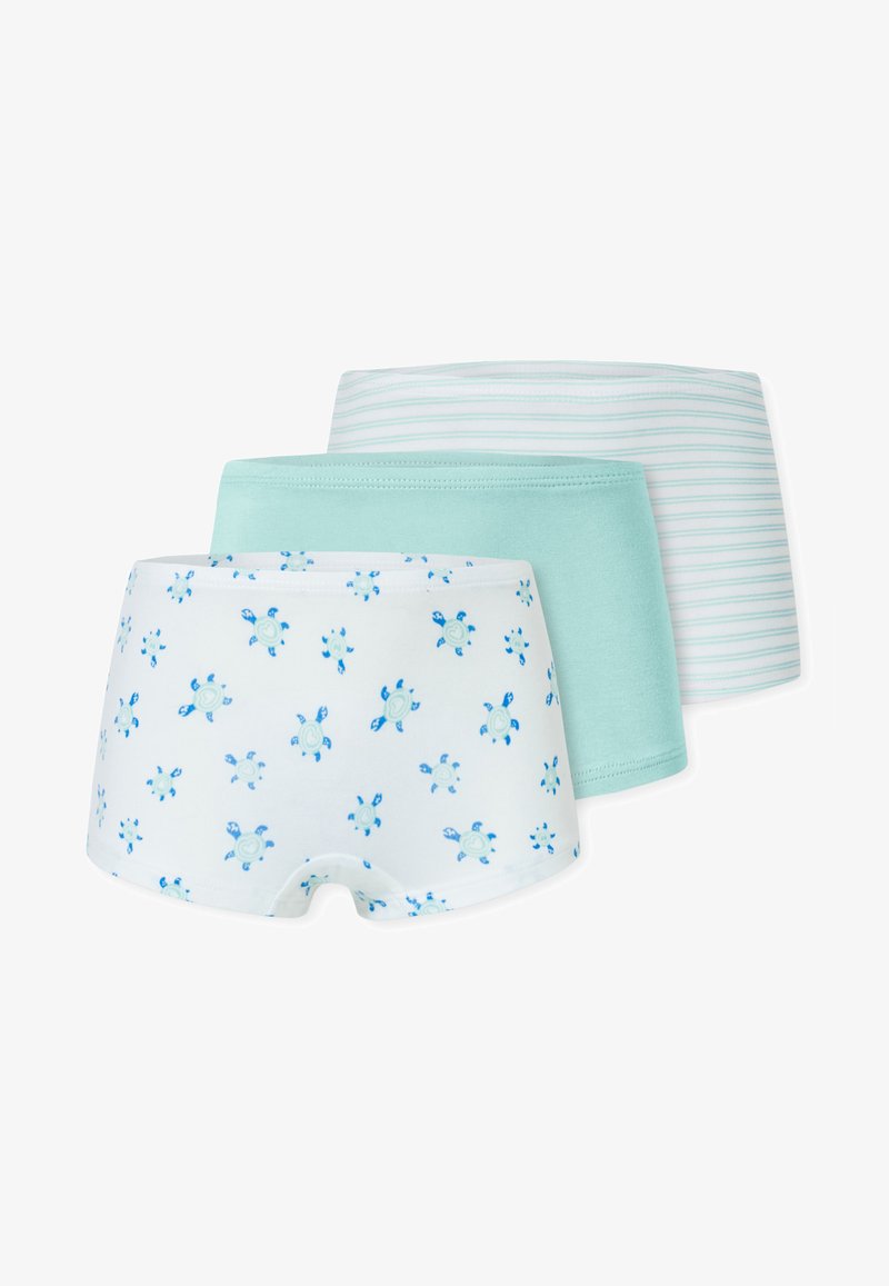 Tre par shorts i mjuk bomull: en vit med blå sköldpaddsprint, en ensfärgad mintgrön och en ljusrandig i mint och vitt.
