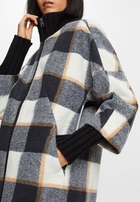 Esprit Collection Klassisk frakke - black