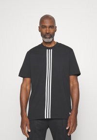 adidas Originals HACK - Print T-shirt - black - Zalando