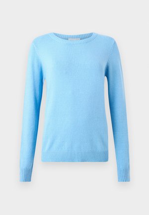 Gaiši zils adīts džemperis ar apaļu apkakli, garām piedurknēm un ribām aprocēs. Mīksta tekstūra, piegulošs stils un bezšuvju izpildījums.