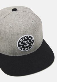 Brixton OATH III SNAPBACK UNISEX - Cap - light heather grey/ black