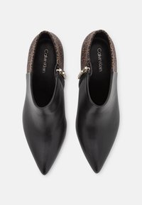 Calvin Klein Botines de tacón - black