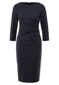 Robe ajustée bleu foncé en tissu texturé, dotée de manches trois-quarts, d'un décolleté bateau et d'un détail torsadé à la taille.