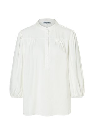 Weißes Langarmhemd mit Stehkragen, Vorderknopfverschluss und Raffung an den Ärmeln. Glattes Material und lockere Passform.