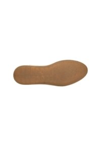 De bruine zool van een schoen, met een gewatteerd oppervlak met een verheven patroon. De randen zijn glad en licht afgerond.