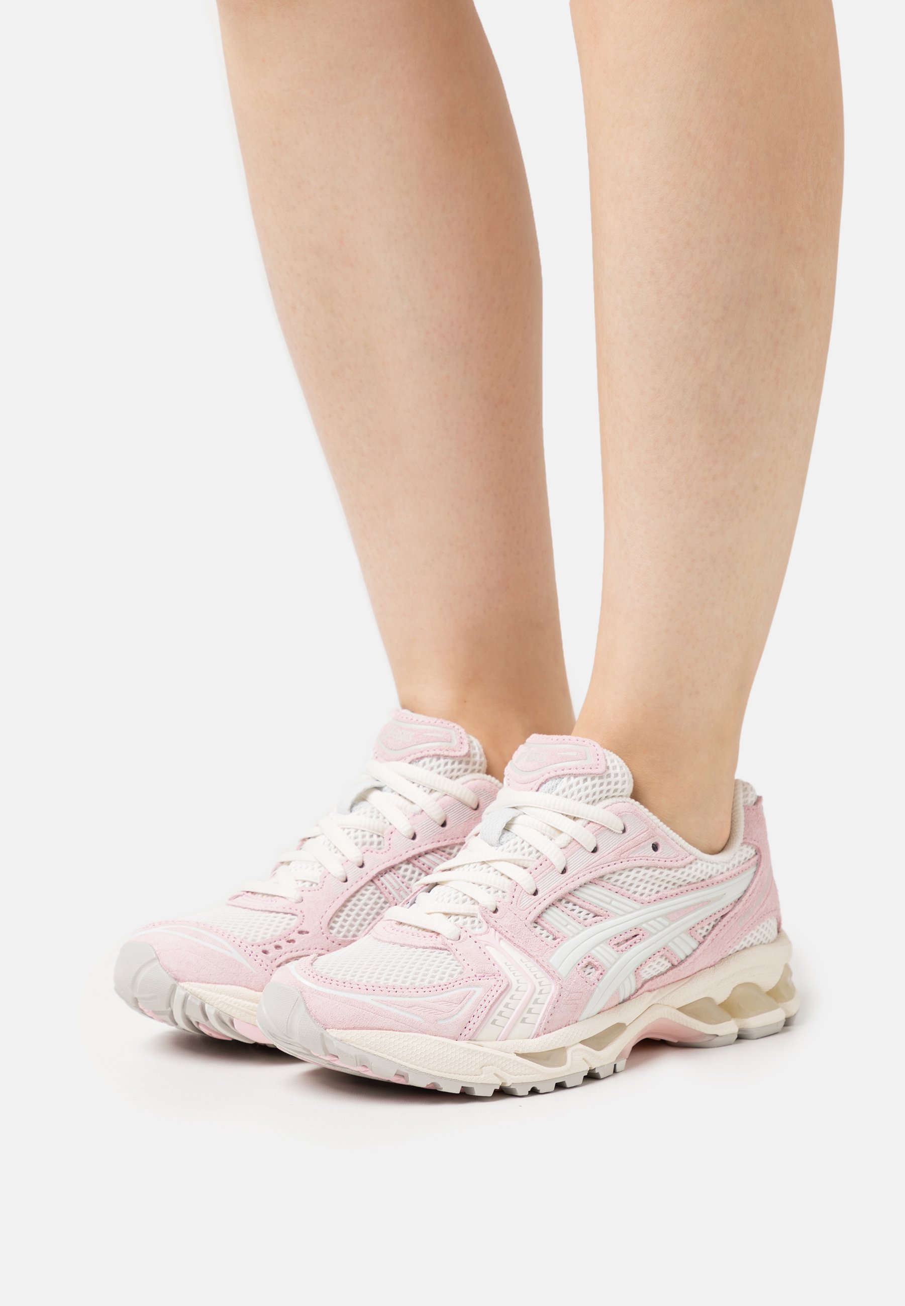 asics rosa