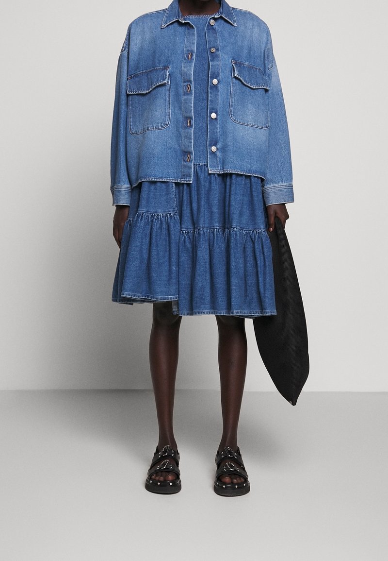 MM6 Maison Margiela Denim dress - stone blue denim - (Pre-owned) - Zalando.ie MM6 Maison Margiela Denim dress - stone blue denim - (Pre-owned) - Zalando.ie