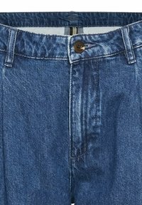 Denim broek met een hoge taille, blauwe kleur, knoopsluiting aan de voorkant en zichtbare stofstructuur. Voorzien van standaard zakken aan de voorkant.