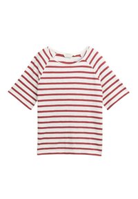 - T-shirt z nadrukiem