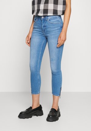 ONLBLUSH - Jeans Skinny Fit - light medium blue denim