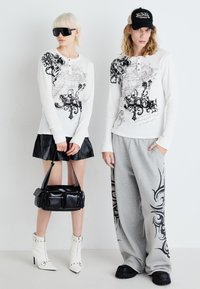 Jaded London GOTHIC WAFFLE HENLEY UNISEX - Μπλούζα με μακριά μανίκια - white