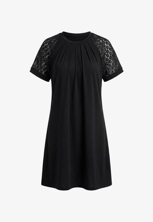 Robe noire à manches courtes avec manches en dentelle, col rond et détail plissé à l'avant, longueur genou et coupe ample.