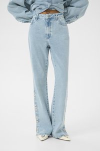 Gestuz - TAHIA STRAIGHT - Straight leg jeans - light blue washed Thumbnail Image 1
